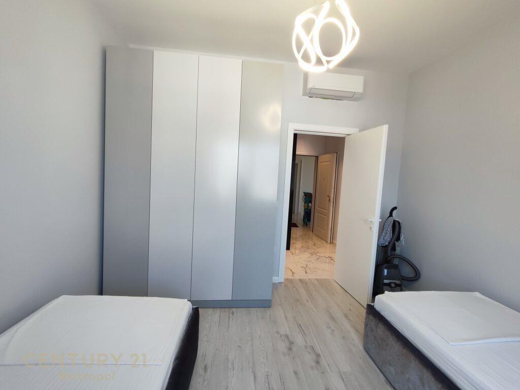 Per Qira | Apartment 2+1+2 | Qendra Tregtare TEG | 1,800 €
