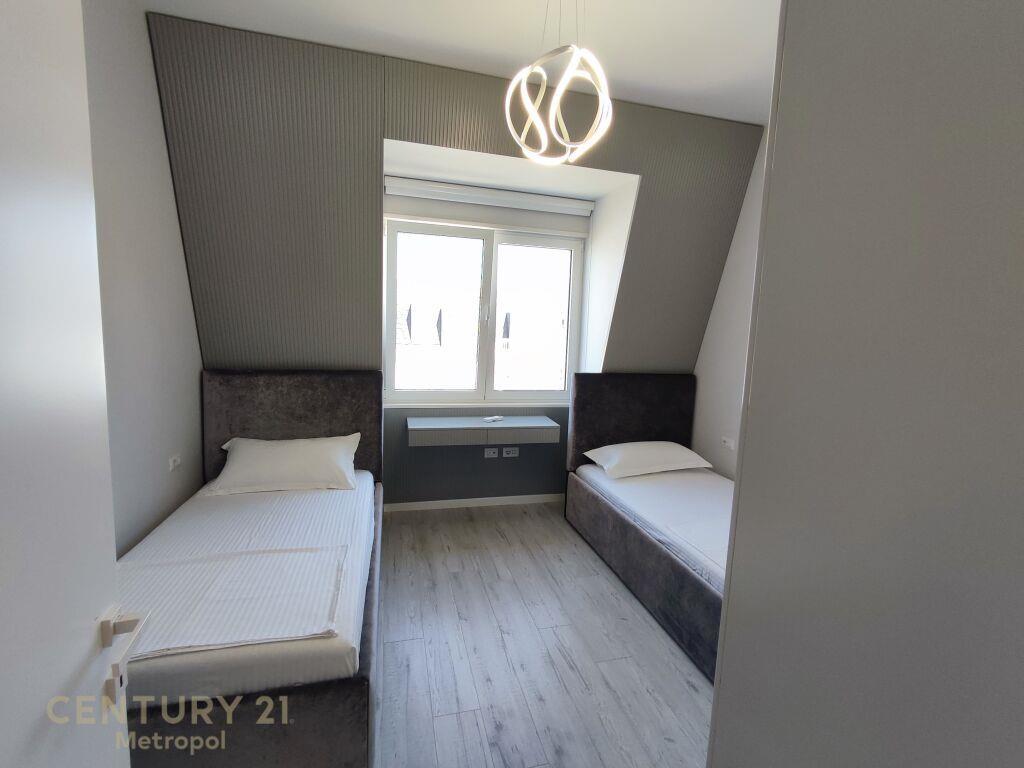 Per Qira | Apartment 2+1+2 | Qendra Tregtare TEG | 1,800 €