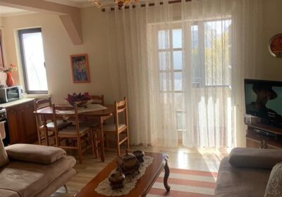 SHITET APARTAMENTI