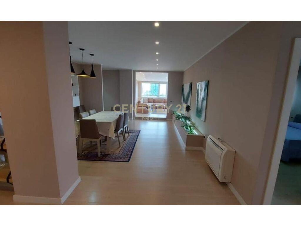 Per Qira | Apartment 2+1+2 | Ish Blloku | 2,000 € /Muaj