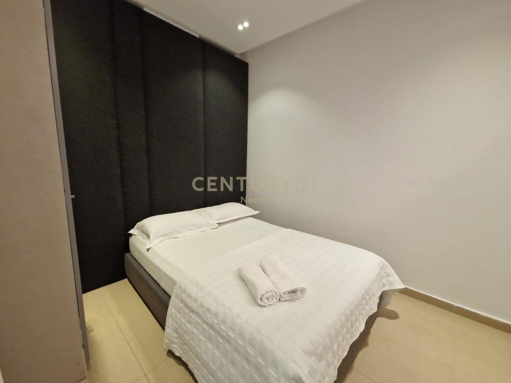 Per Qira | Apartment 2+1+1 | Sheshi Skënderbej (Qendër) | 1