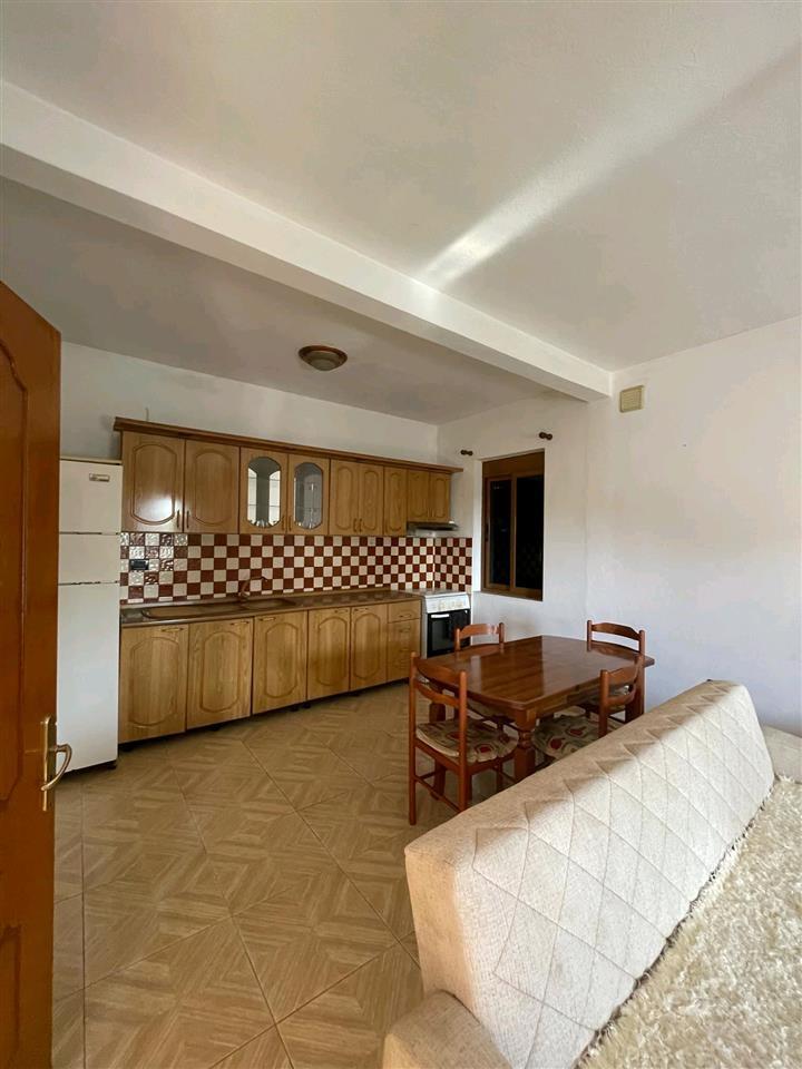 Shtëpi me qera ,Fier