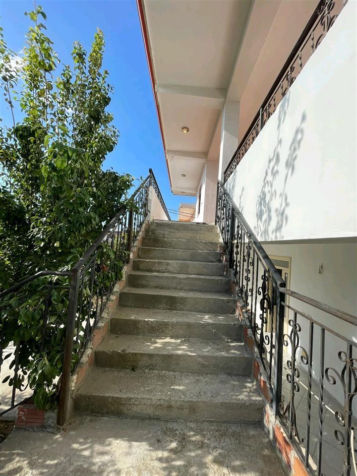 Shtëpi me qera ,Fier