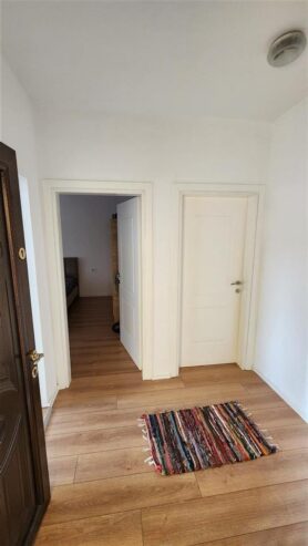 Apartament pranë hipotekës