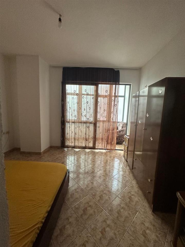 Jepet me qera garsoniere ne Yzberisht