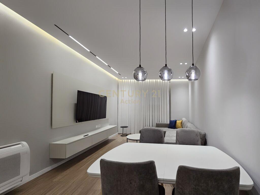 Per Qira | Apartment 2+1+2 | Qendra Tregtare TEG | 1,100 €