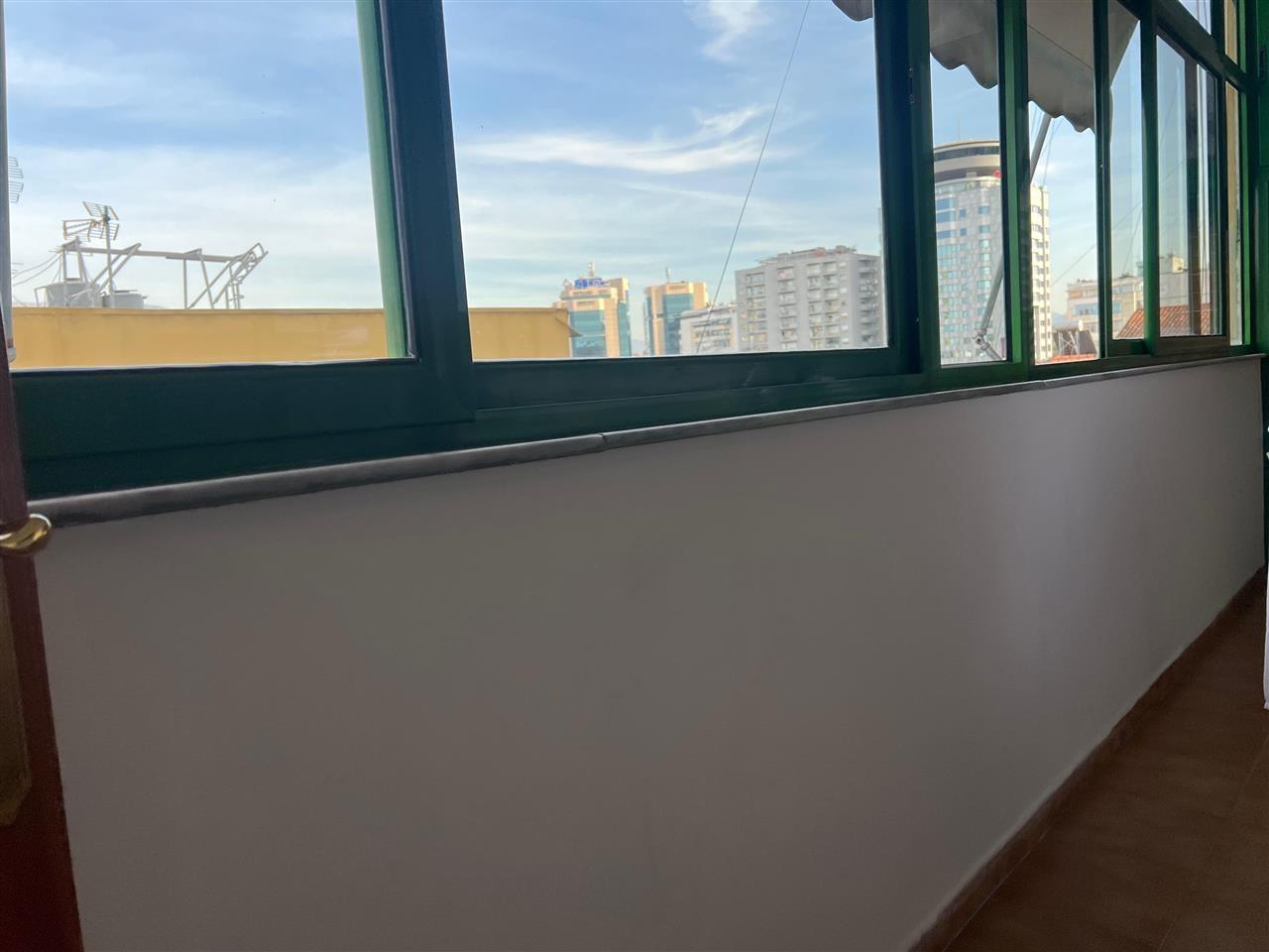 JEPET ME QIRA APARTAMENT 2+1+2 + 2 BALLKONE TE MYSLYM SHYRI