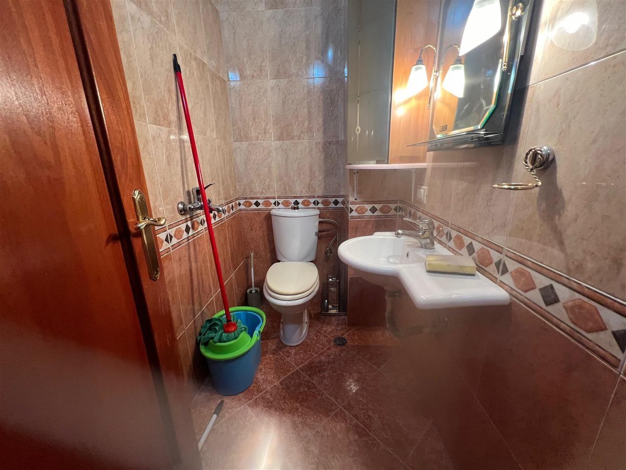 JEPET ME QIRA APARTAMENT 2+1+2 + 2 BALLKONE TE MYSLYM SHYRI