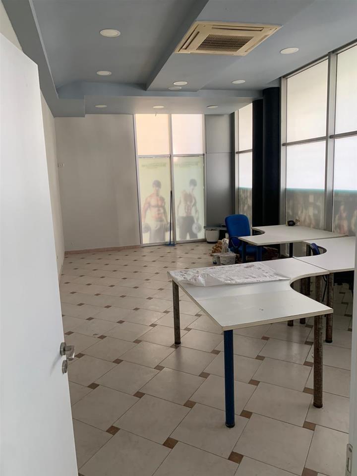 Jepet me qera ose shitet