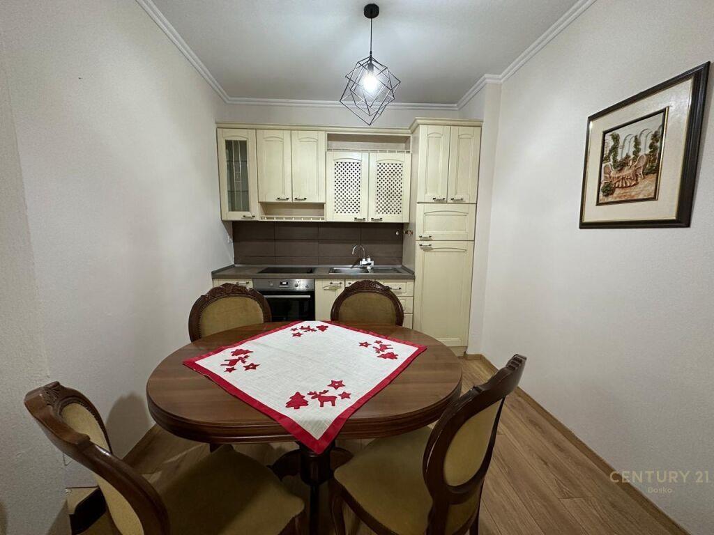 Per Qira | Apartment 2+1+2 | Perballe Toptanit| 800 € /Muaj