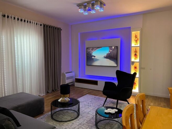 OKAZION Shitet Super Apartament (3+1+2+Verande)
