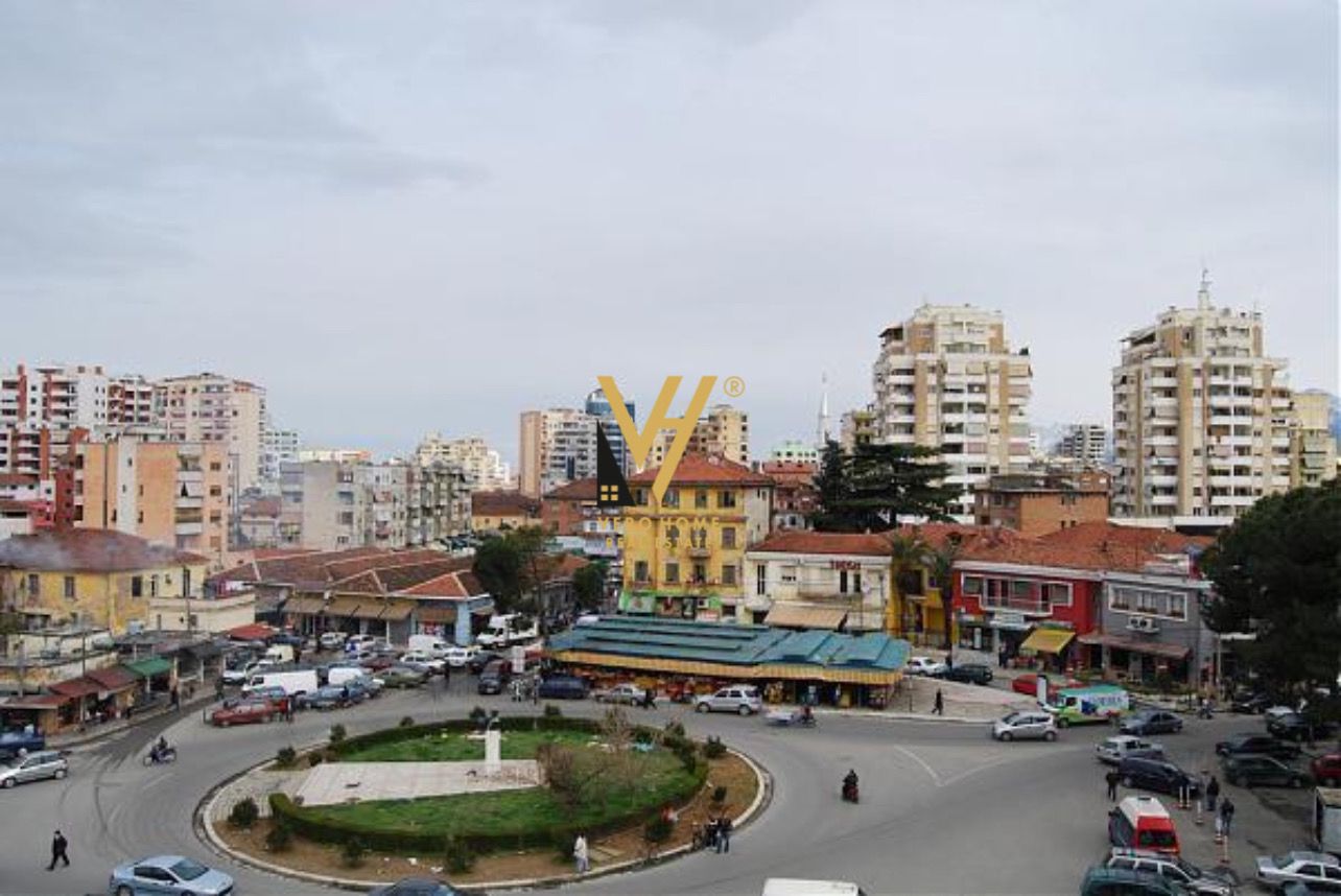 SHITET DYQAN 27 M2 TE PAZARI I RI 140.000 EURO
