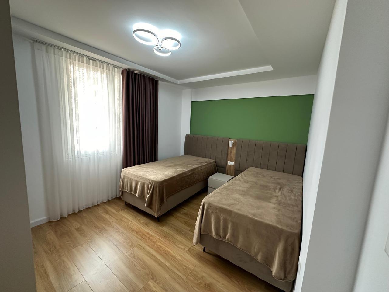 Jepet Qira Apartament Duplex Luksoz + Depo ,Qender ,1500eu/m