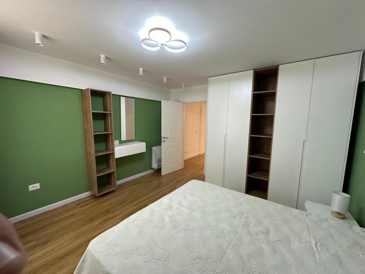 Jepet Qira Apartament Duplex Luksoz + Depo ,Qender ,1500eu/m