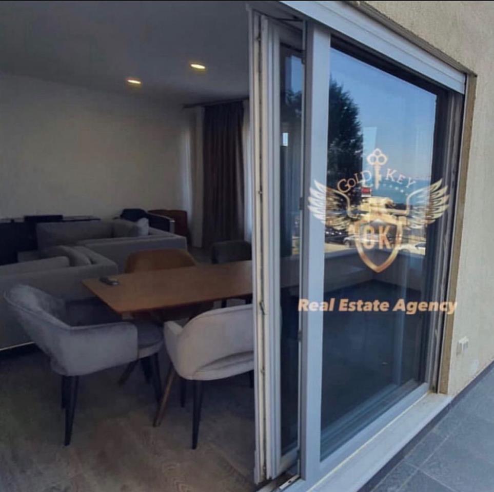 QERA Totalisht i mobiluar Currila