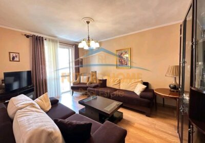 Shitet , Apartament 1+1, Rruga e Durrësit