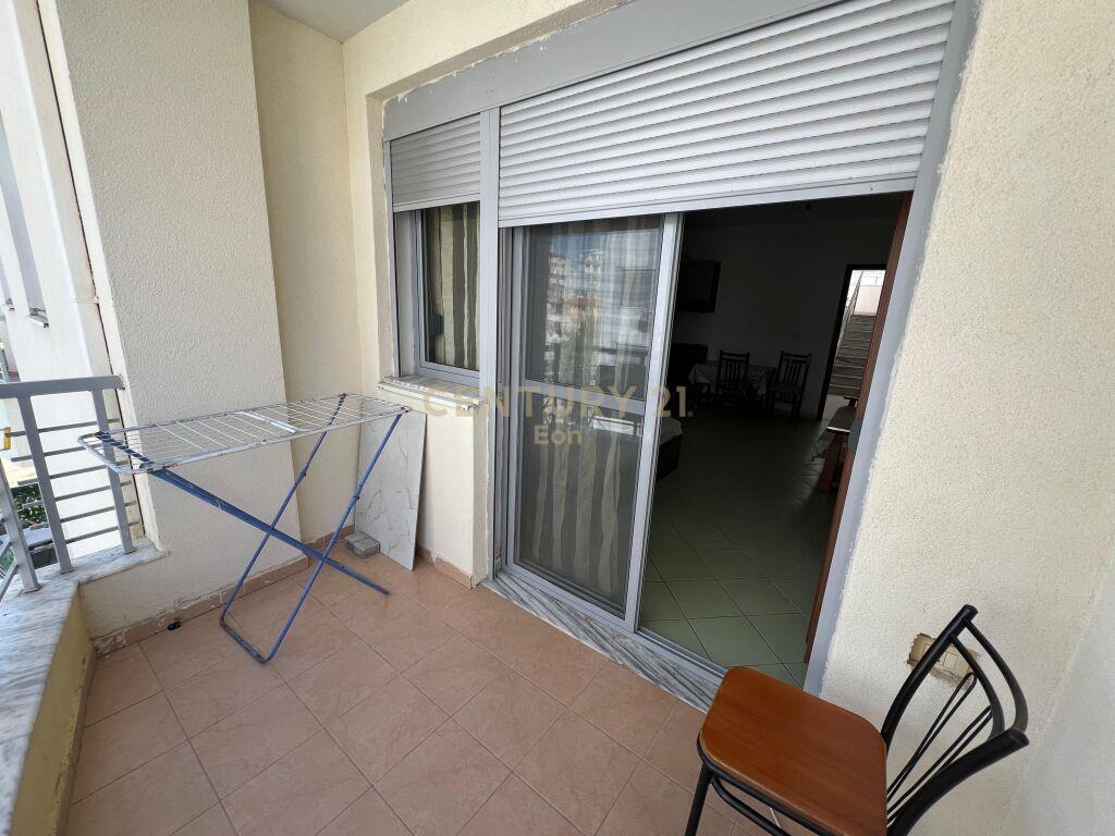 SHITET GARZONIERE NE GOLEM!