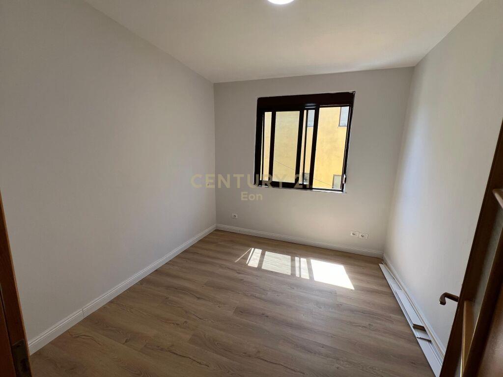 SHITET APARTAMENT 1+1 VIJE E DYTE NE PLAZH,HEKURUDHA!