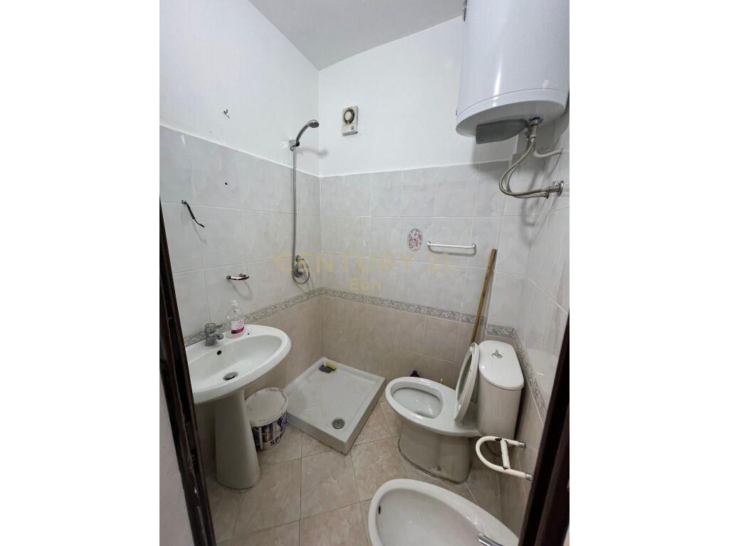 SHITET APARTAMENT 1+1 VIJE E DYTE NE PLAZH,HEKURUDHA!