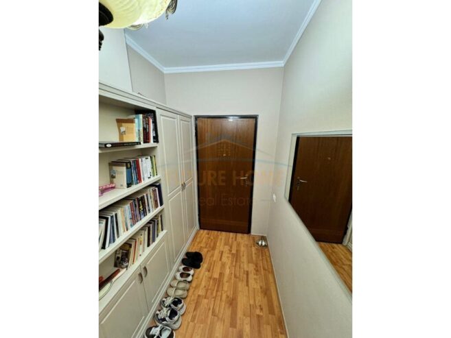 Shitet, Apartament 2+1+2+ Post Parkimi, Kompleksi Kika 1, Ko