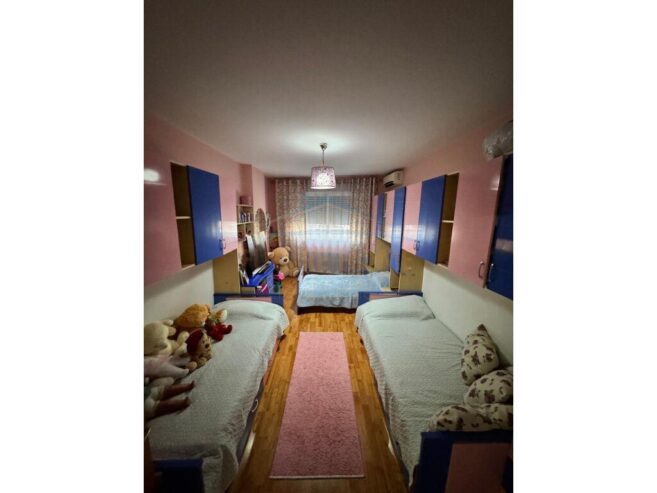 Shitet, Apartament 2+1+2+ Post Parkimi, Kompleksi Kika 1, Ko