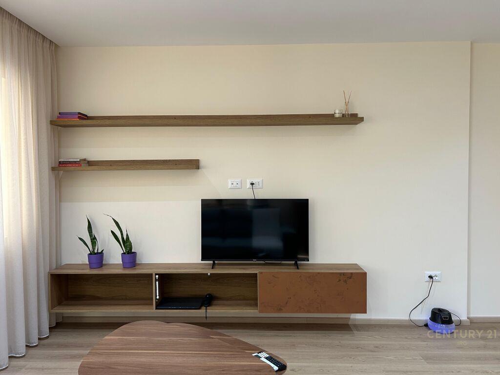 APARTAMENT 1+1 ME QIRA, SHESHI SKENDERBEJ- QENDER. IRG10260