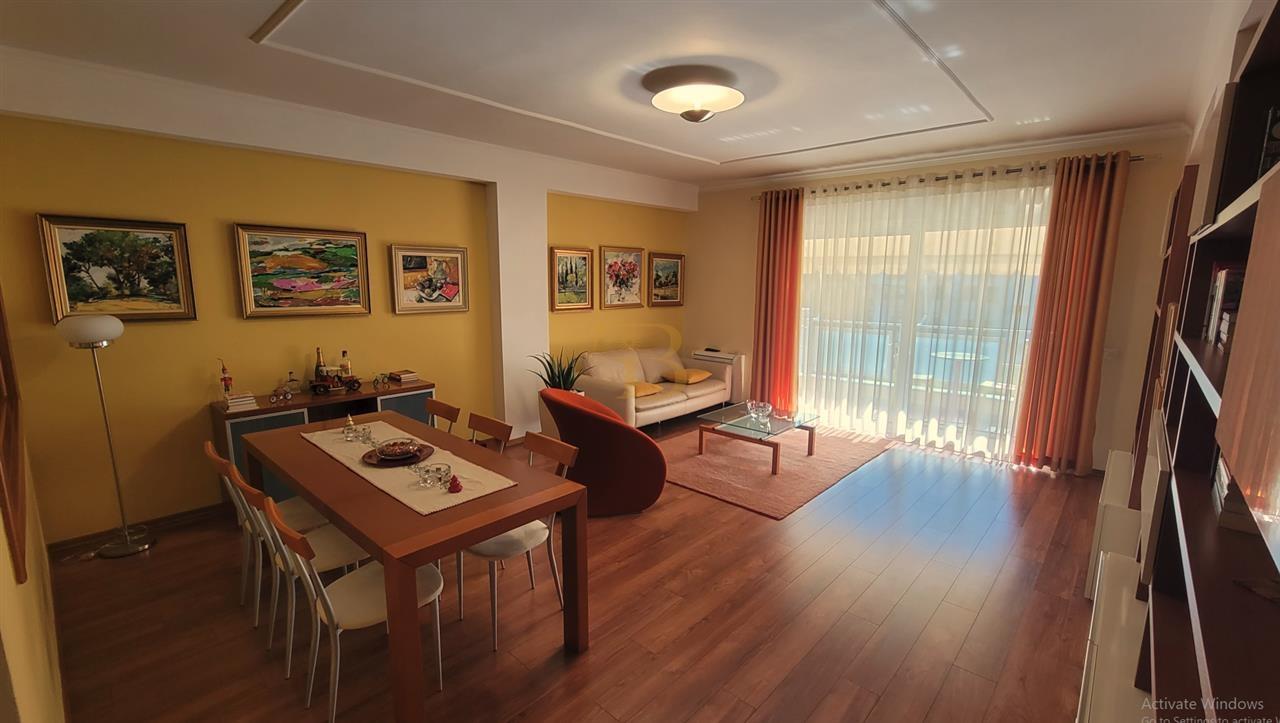 Apartament 2+1+2/post parkimi me qera, Bllok