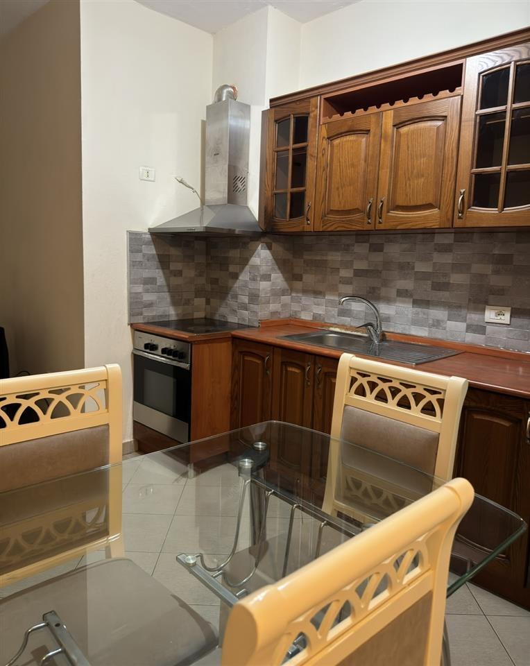 Jepet me qera apartment 1+1 Kodra e Diellit