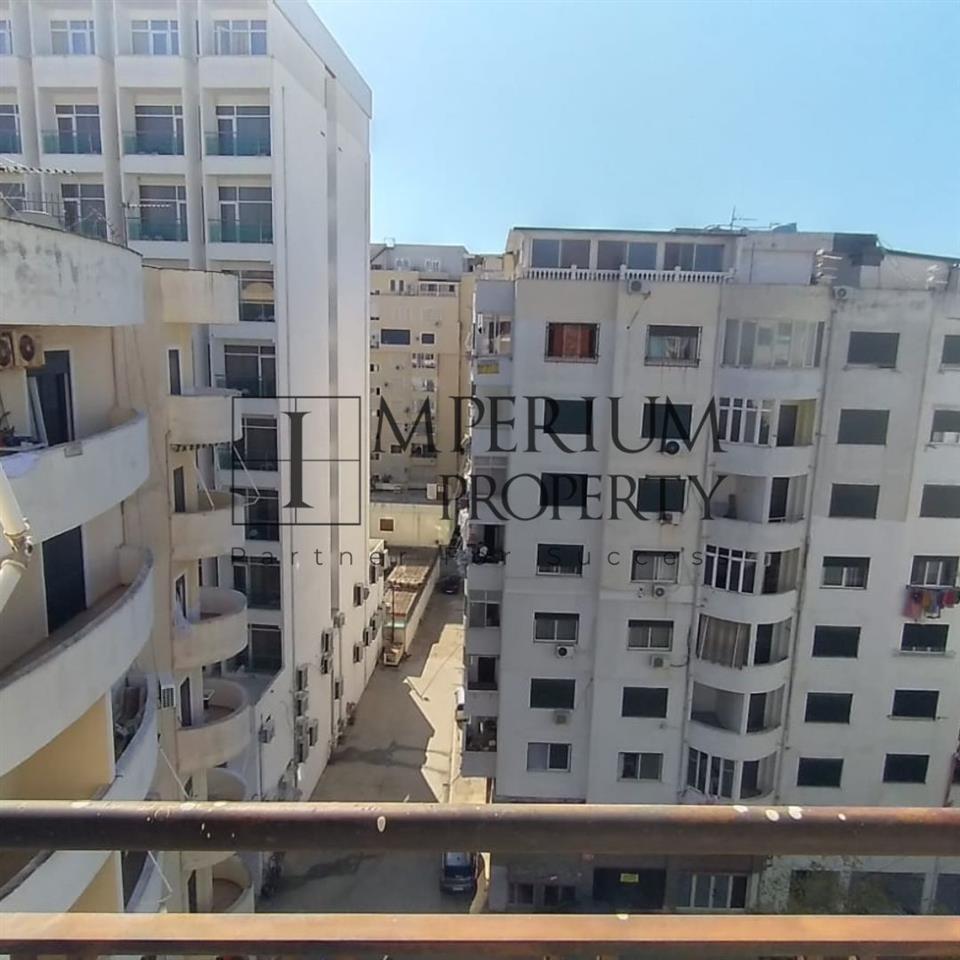 JEPET ME QIRA 1+1 DURRES,PLAZH