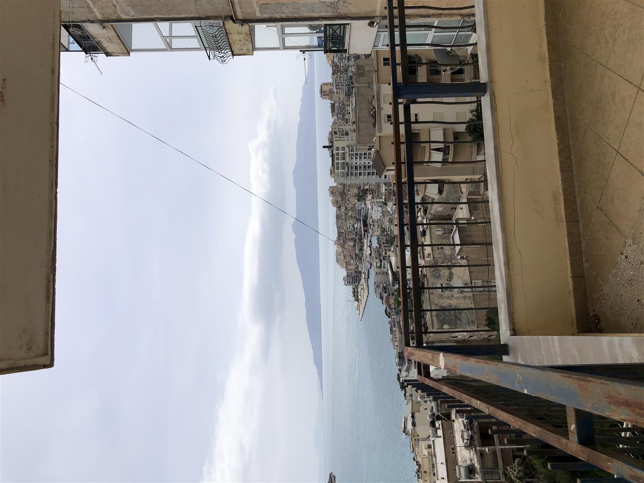 Shtepi me pamje githe Saranden