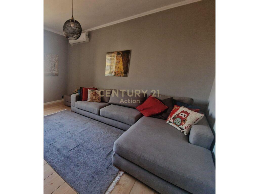 JEPET ME QIRA APARTAMENT 2+1 600 € Action102671