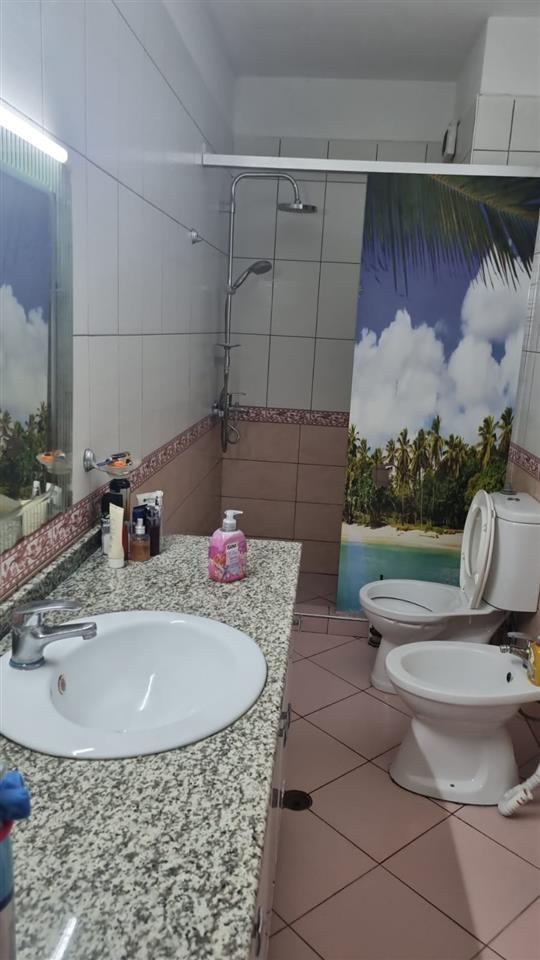 SHITET SUPER APARTAMENT 2+1 TE ISH RAJONI!