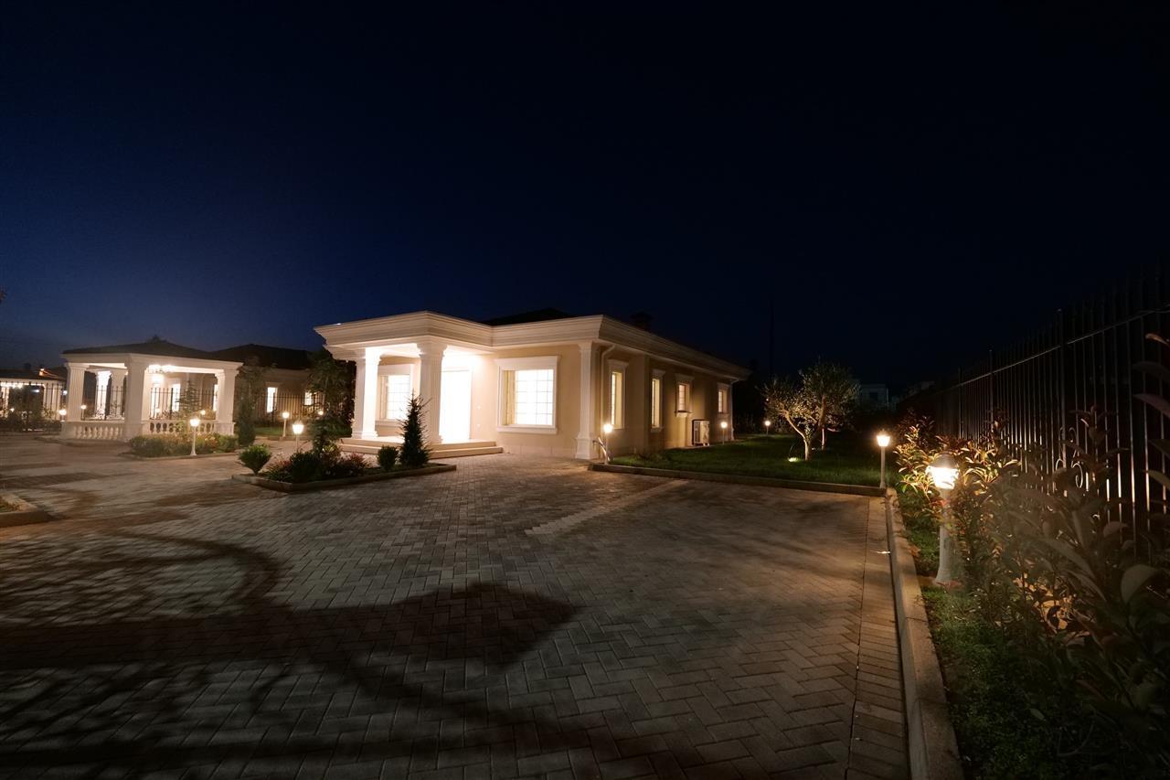 Vila luksoze,5 km nga plazhi Qerretit