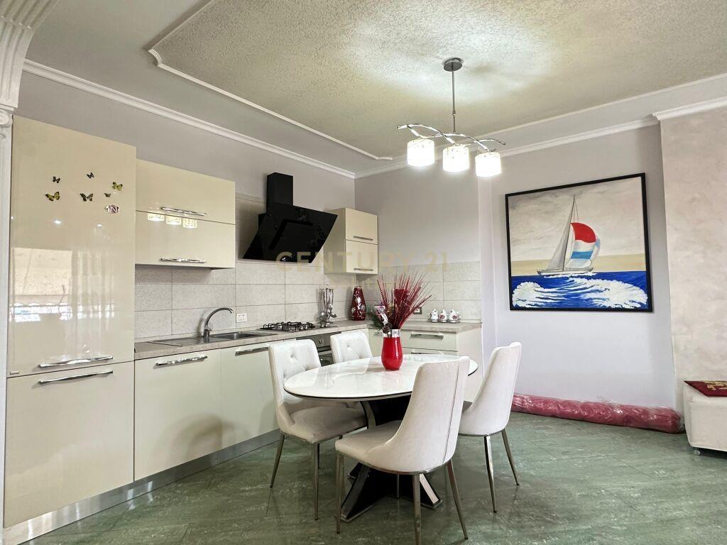 JEPET ME QIRA APARTAMENT 2+1+2 TUALETE NE ASTIR