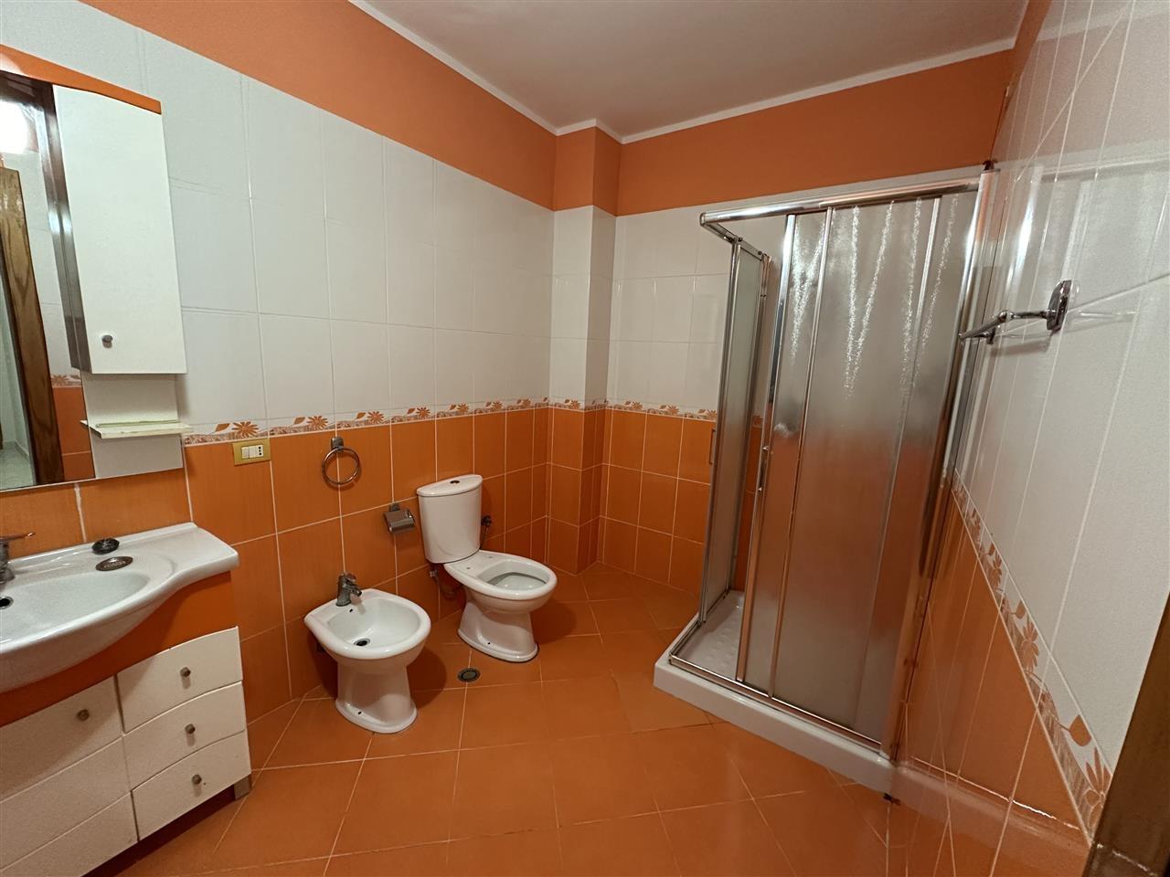Apartament 2+1+2 tualete me ballkon,pallat i ri me ashensor