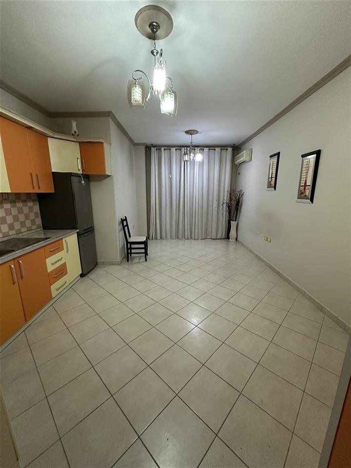 Apartament 2+1+2 tualete me ballkon,pallat i ri me ashensor