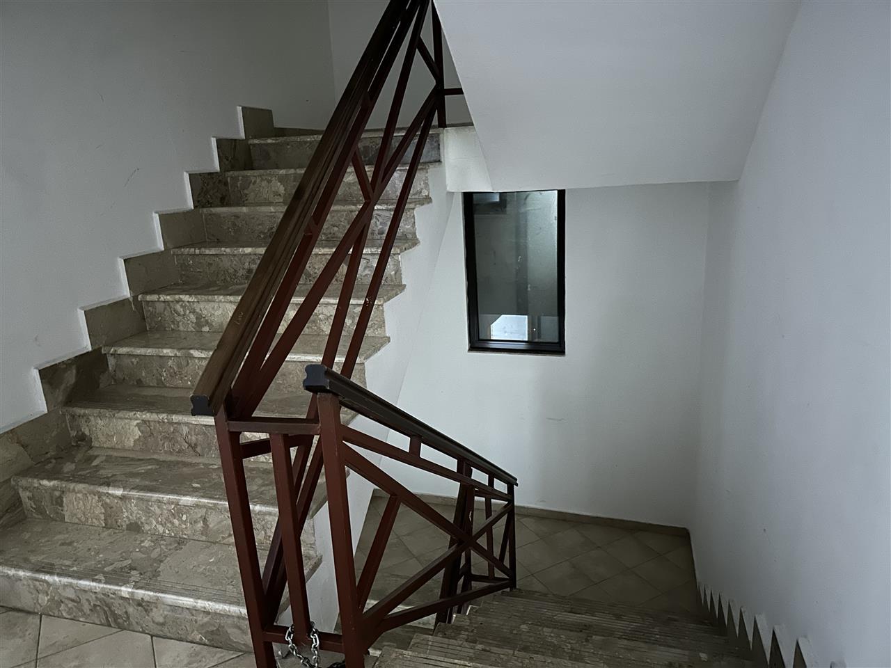 Apartament 2+1+2 tualete me ballkon,pallat i ri me ashensor