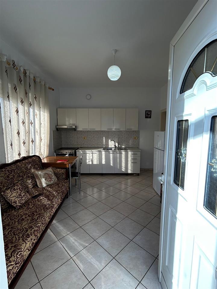 JEPET ME QIRA KATI I DYTE I NJE VILE – RR. “ANDON FRASHERI”,