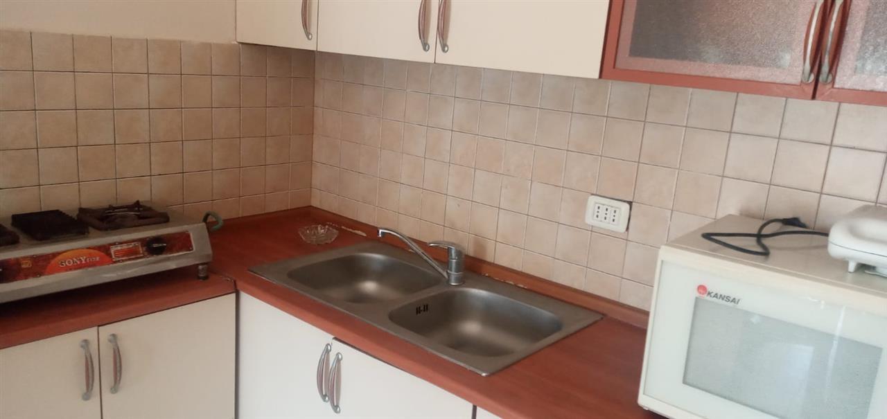 Super Okazion! Shitet apartament ne Golem, prane Miami Beach