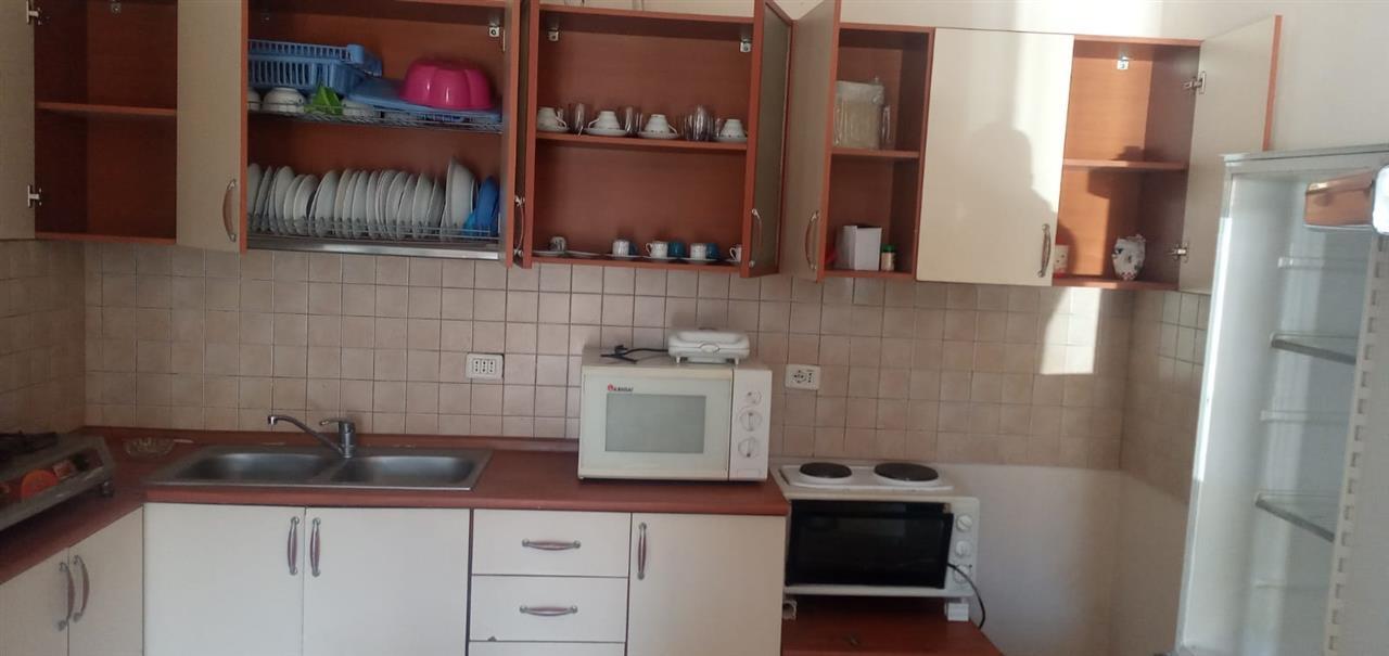 Super Okazion! Shitet apartament ne Golem, prane Miami Beach