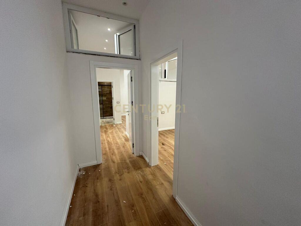 SHITET APARTAMENT 2+1+2 NE DURRES!