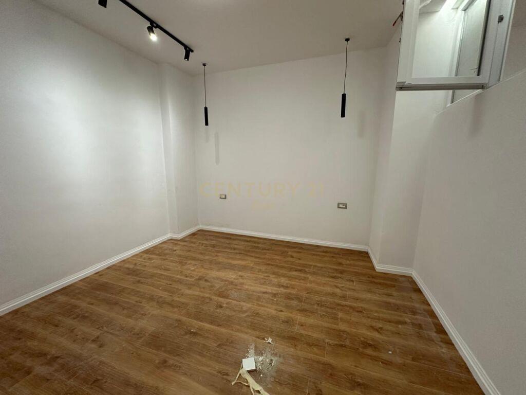 SHITET APARTAMENT 2+1+2 NE DURRES!