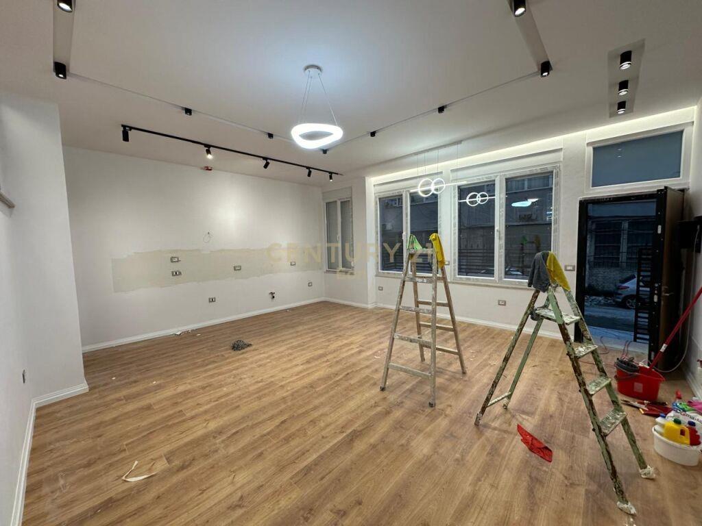 SHITET APARTAMENT 2+1+2 NE DURRES!