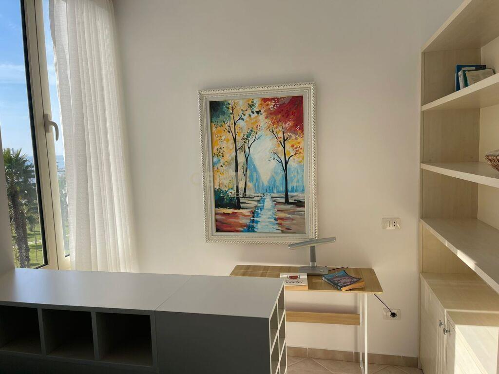 APARTAMENT 3+1+2 ME PAMJE DETI NE VOLLGA !!