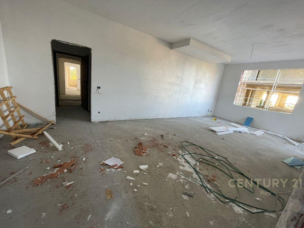 SHITET APARTAMENT 1+1 ME PAMJE DETI NE GOLEM VETEM 30 METRA