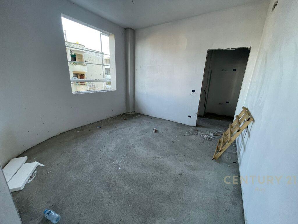 SHITET APARTAMENT 1+1 ME PAMJE DETI NE GOLEM VETEM 30 METRA