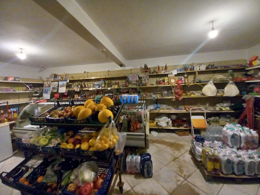 Qira, Ambient Biznesi, Ne Plazh, Durres.