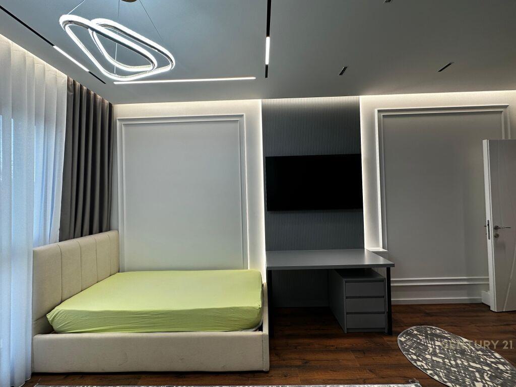 Apartament 2+1+2 tek Arlis,Farmacia 10!IRG102896