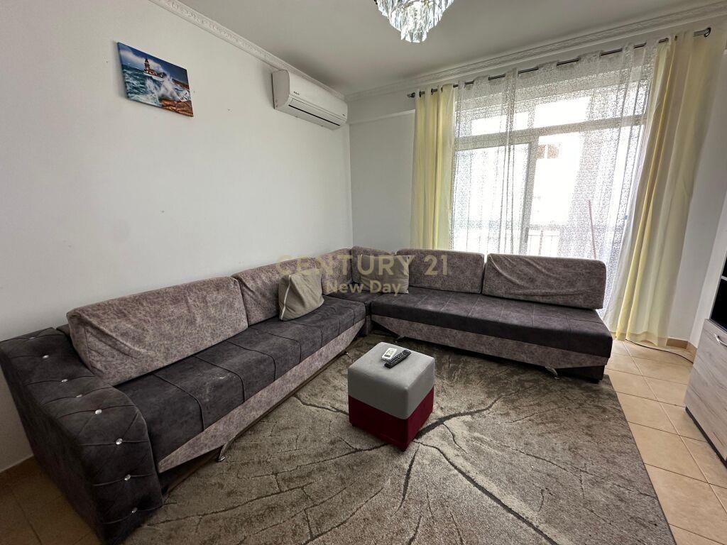Apartament 1+1 me Qira në Plazh Iliria, Durrës – 300€