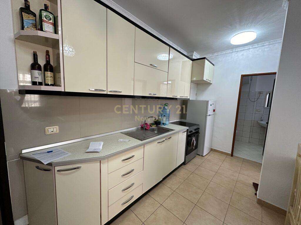 Apartament 1+1 me Qira në Plazh Iliria, Durrës – 300€